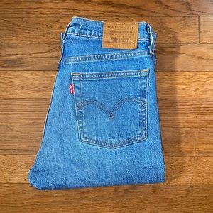 Levi’s Wedgie Fit Jeans